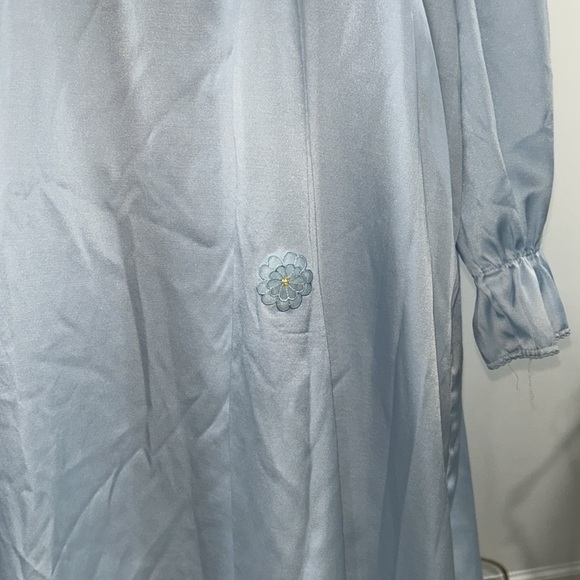 Intimate Essentials long nightgown. (1018) - Picture 3 of 6